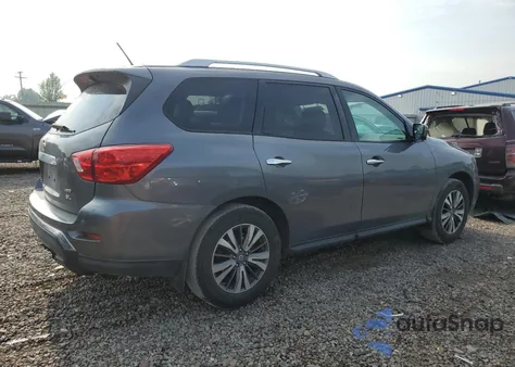 2017 Nissan Pathfinder S z USA, uszkodzony, nr VIN 5N1DR2MMXHC608680